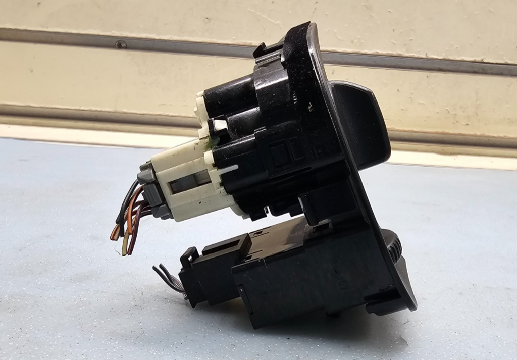 🔥98-02 Ford Crown Victoria Mercury Grand Marquis Headlight Lamp Switch Assembly