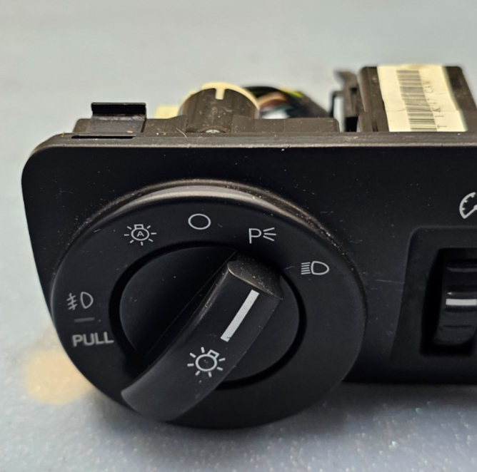 🔥05-07 Five Hundred 500 Taurus Montego Fog Headlight Lamp Dimmer Trunk Switch