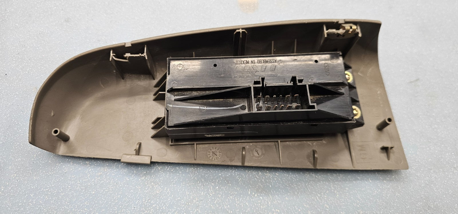 🔥99-02 Silverado SIERRA Front RIGHT Passenger Power Window Switch Lock GARY