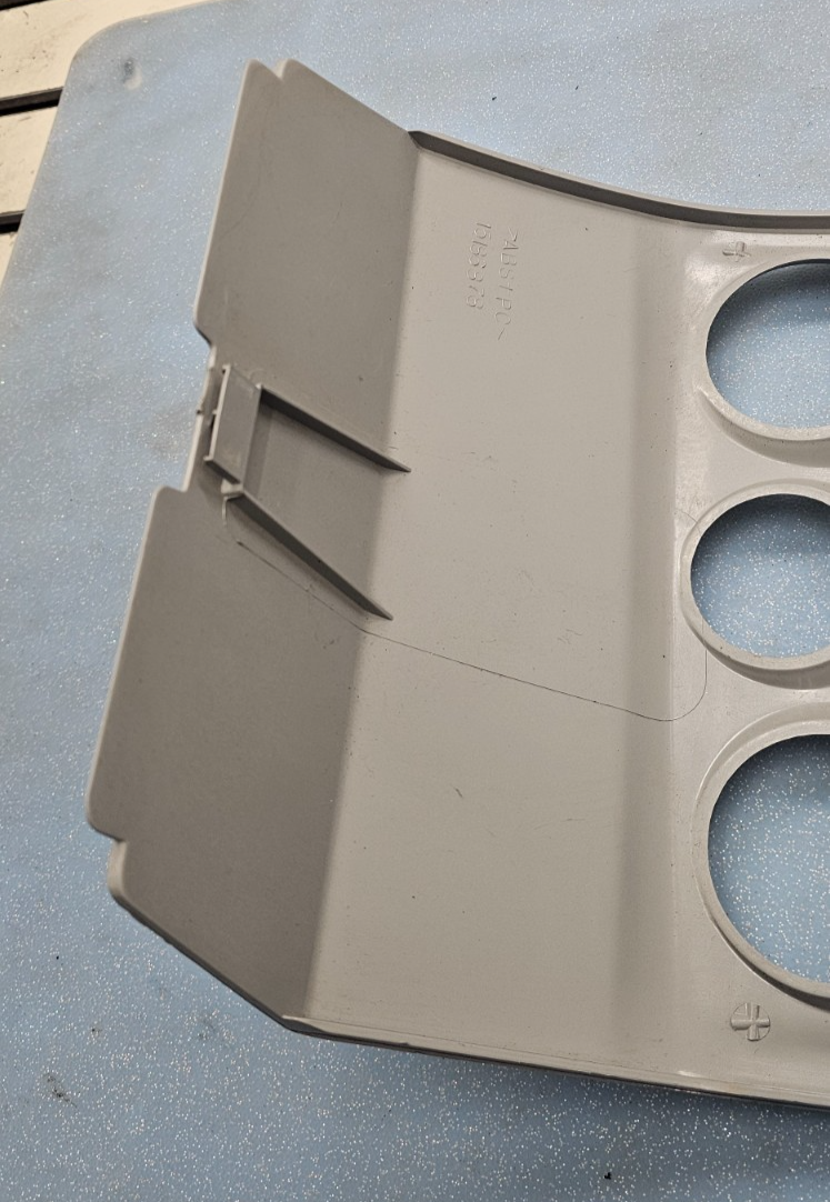 🔥2004-2012 CHEVY COLORADO GMC CANYON CENTER DASH RADIO VENT BEZEL SILVER
