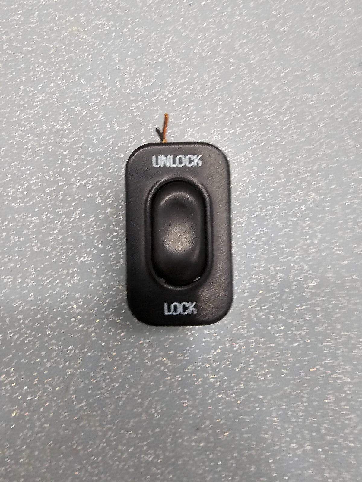 95-06 Ford Ranger Mazda B2300 B2500 B3000 Power Front Door Lock Switch Assembly
