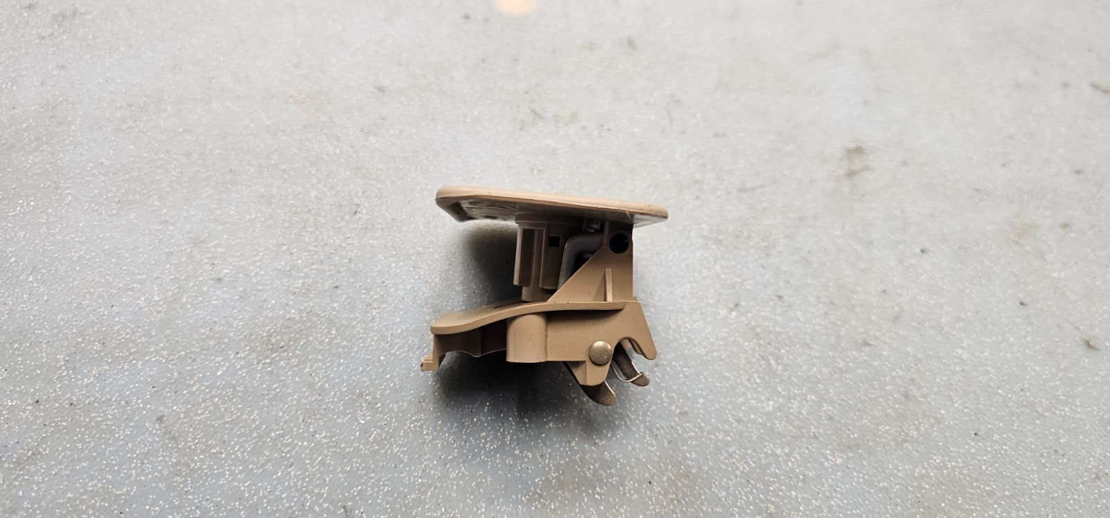 🔥03-07 Cadillac CTS SRX 05-09 STS Glove Box Latch Lock Handle Assembly Tan OEM