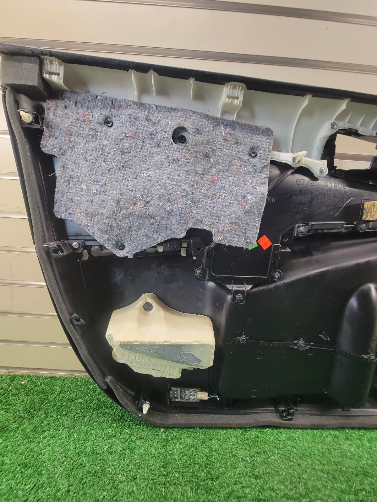 🔥2012-2015 Toyota Camry Front Door Panel Passenger  BLACK