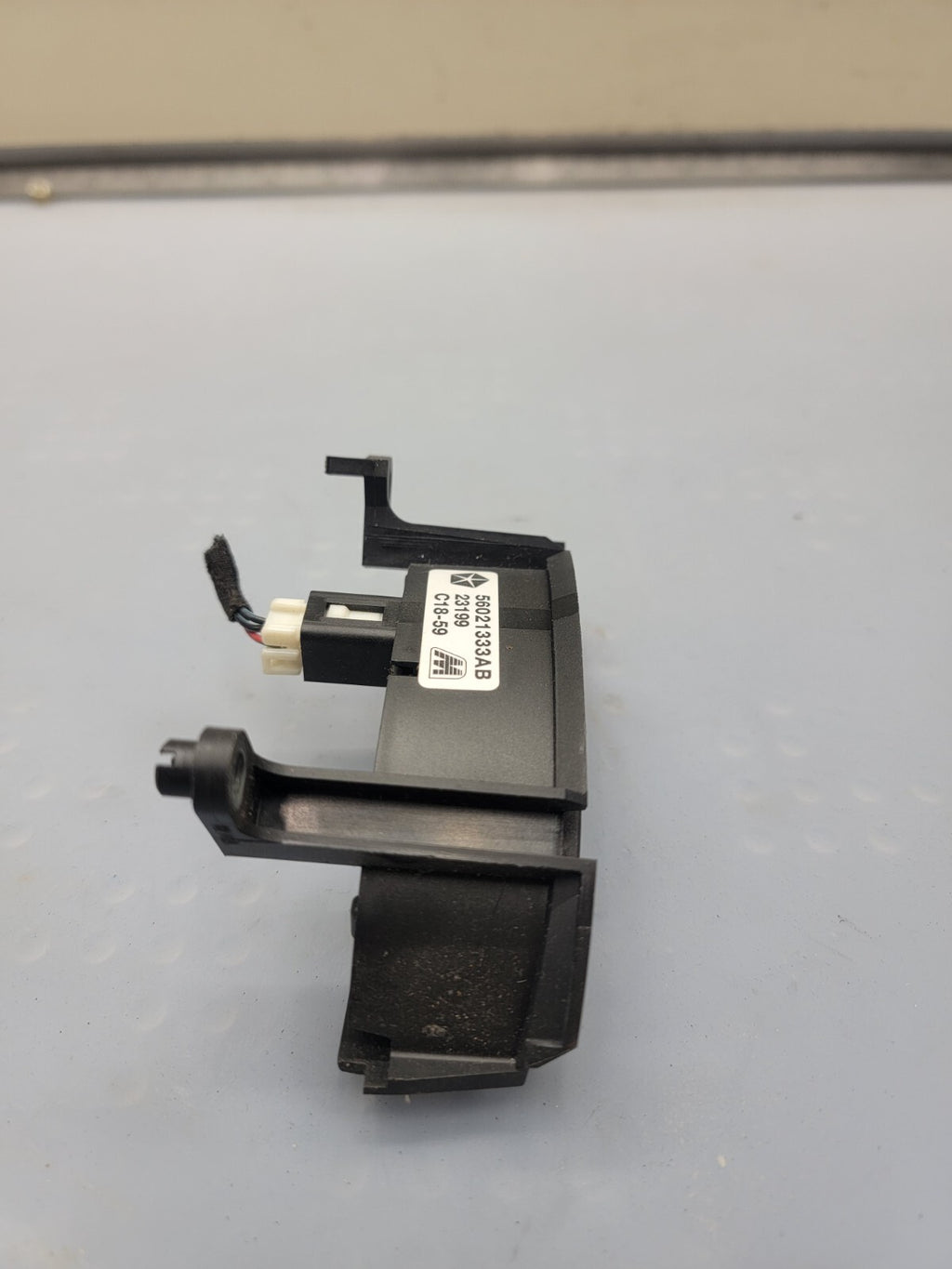 🔥2001-2004 Dodge DAKOTA Steering Wheel Cruise Control Switch Left Mopar OEM