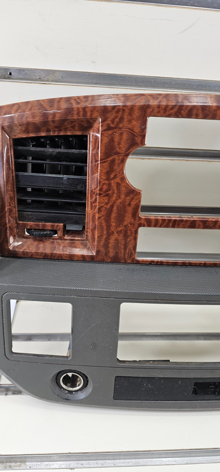 🔥06-08 Dodge RAM Dash RADIO Stereo Display Bezel Climate Trim Panel Gray/wood