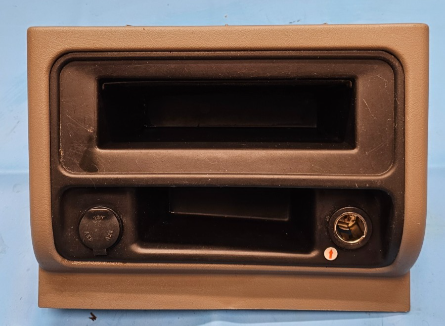 🔥03-06 SILVERADO SIERRA CENTER CONSOLE STORAGE BEZEL ASH TRAY TAN/BLACK OEM