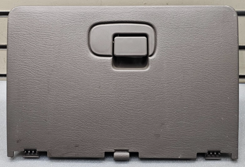 01-06 Stratus Dash Glove Box Storage Compartment Instrument Panel Assembly Black