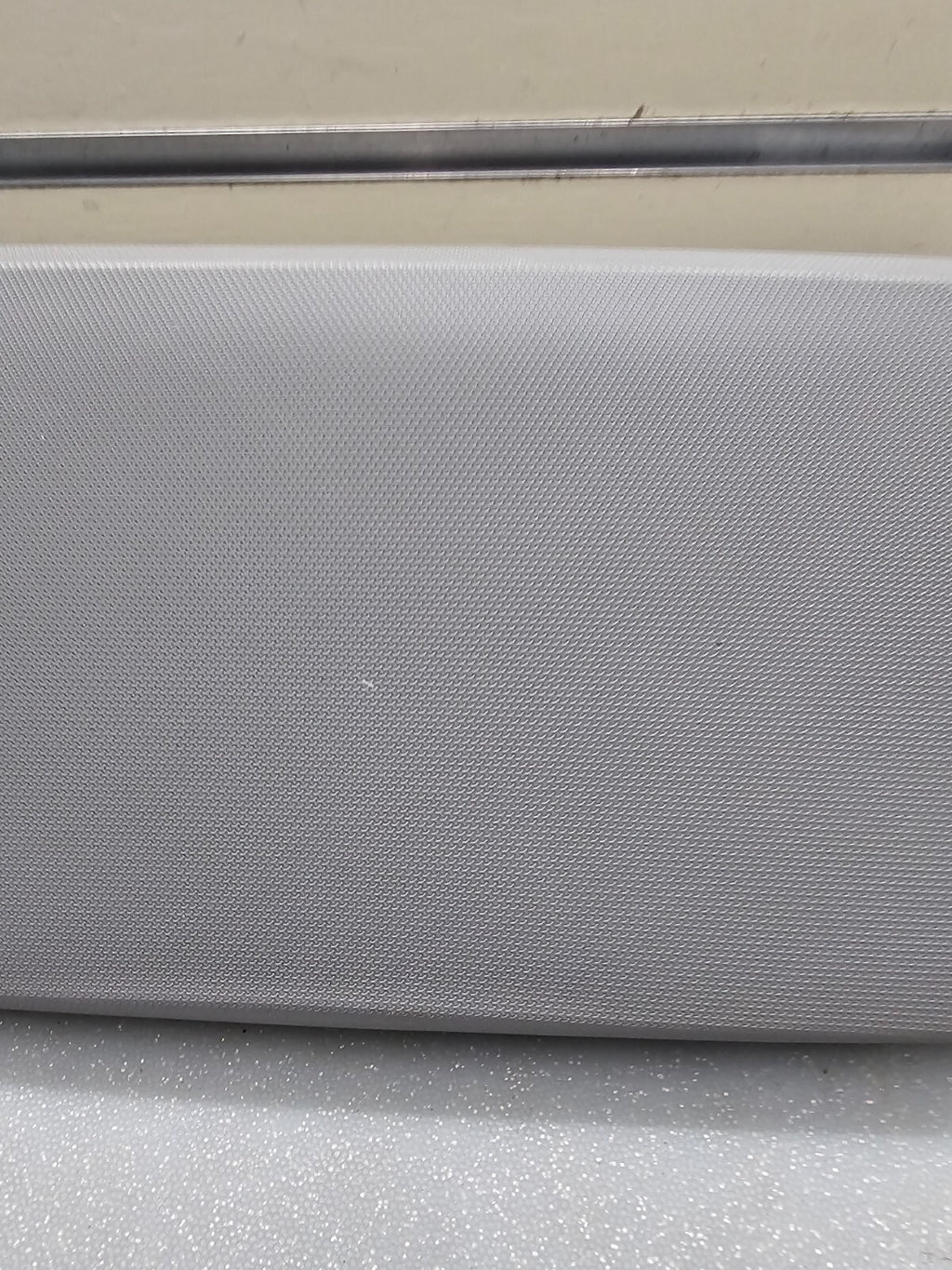 07-10 Chrysler Sebring Center Console Lid Armrest Storage Assembly Top Gray OEM