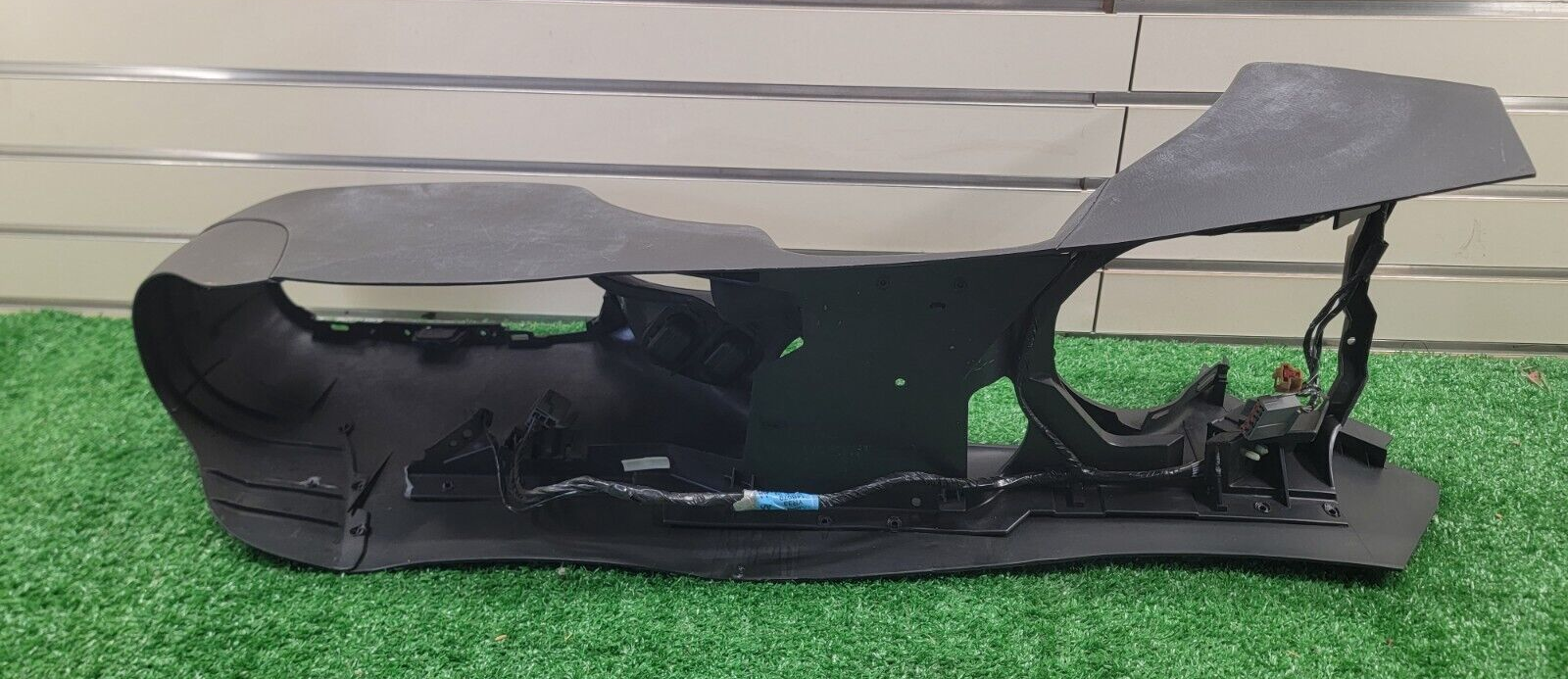 🔥99-04 Ford Mustang Center Console Assembly with Armrest and Storage Black