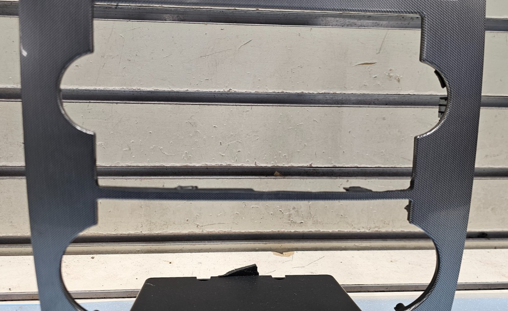🔥05-07 CHRYSLER 300 CENTER DASH RADIO BEZEL CENTER TRIM PANEL SILVER OEM B16