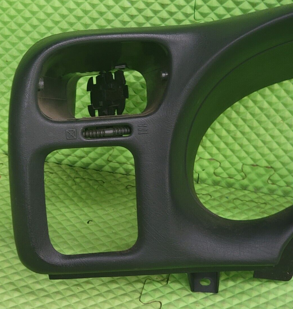 🔥98-04 BLAZER S10 JIMMY SONOMA Cluster Dash Radio Bezel Assembly Graphite C8