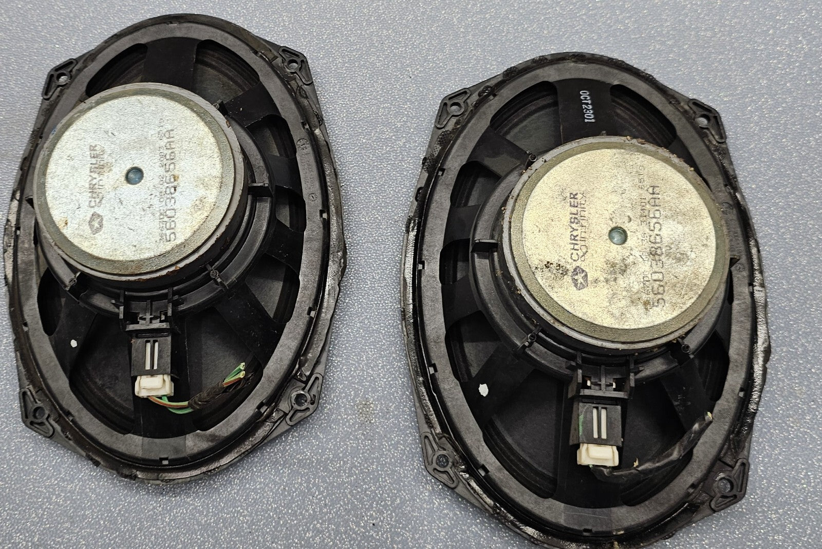 🔥1999-2004 Jeep Grand Cherokee WK 6x9 OEM Front Door Speaker Assembly Pair