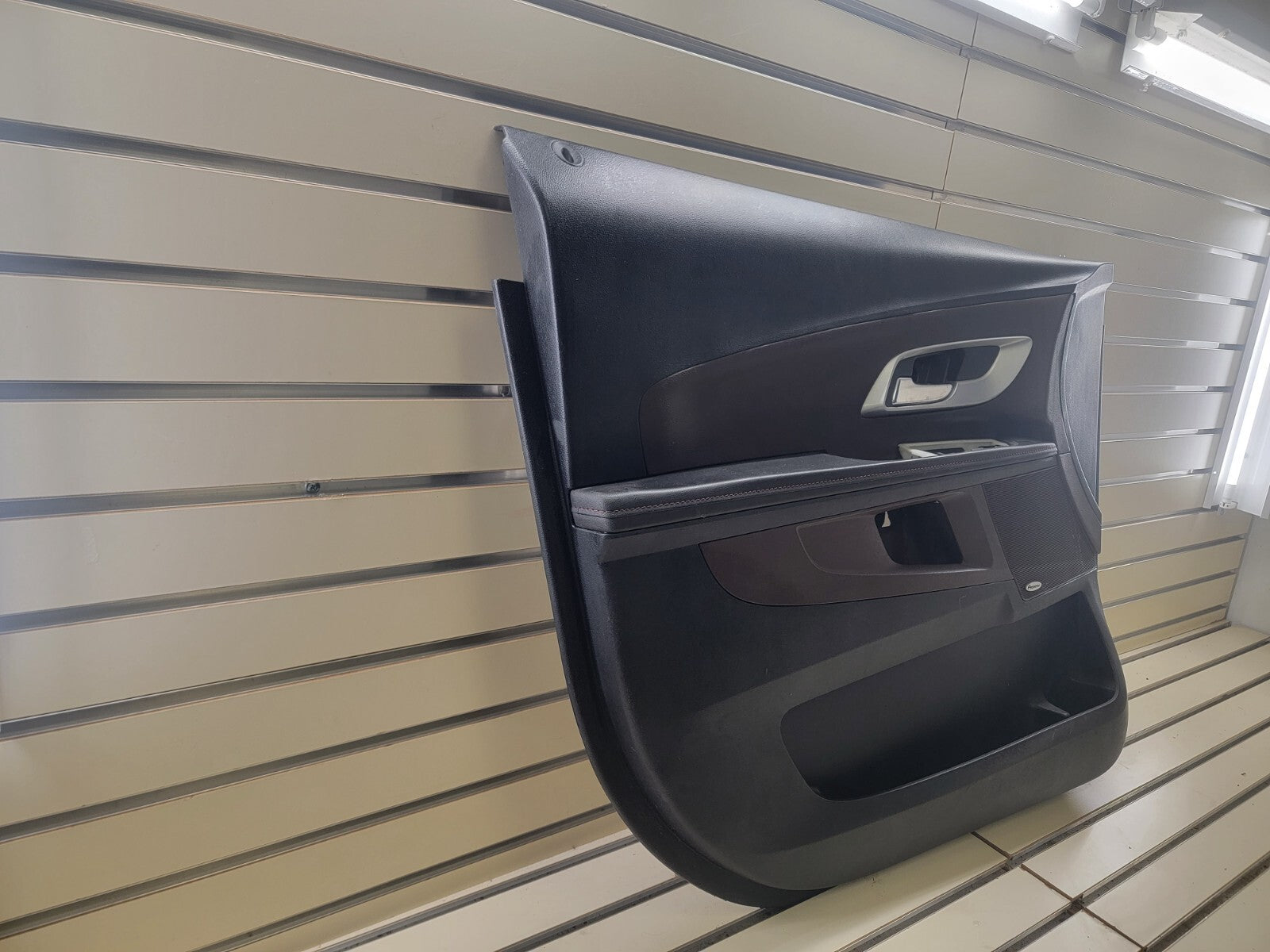 🔥2010 - 2016 CHEVROLET EQUINOX FRONT DOOR PANEL left driver black
