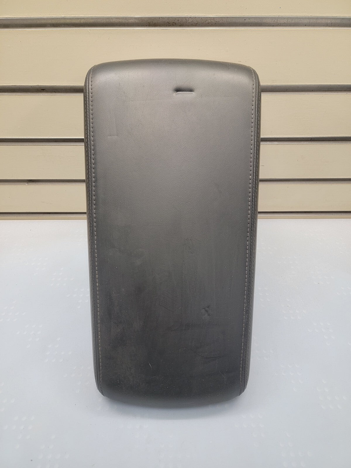 🔥2008-2010 Dodge Charger Armrest Console Lid Leather Assembly Storage BLACK
