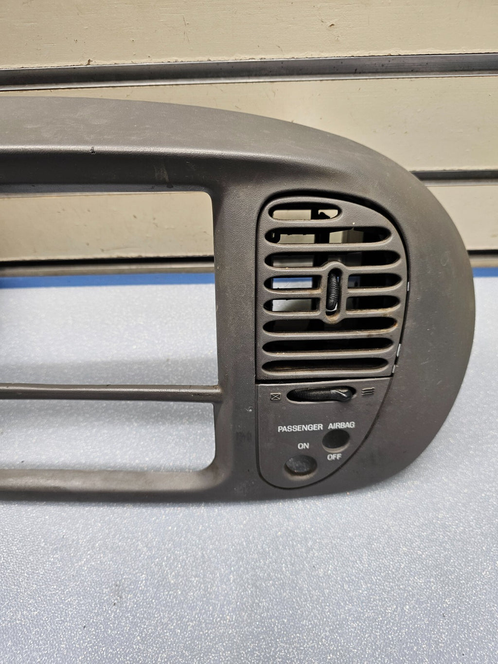 🔥97-03 Ford F150 Center Dash Radio Climate Trim Stereo BEZEL Panel Line GRAY
