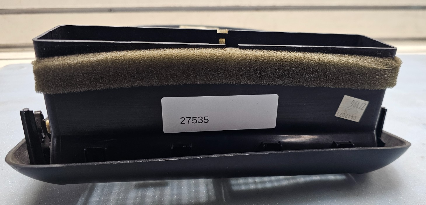95-10 Ranger Explorer Center Dash Radio Stereo Display Bezel Trim Panel BLACK B2