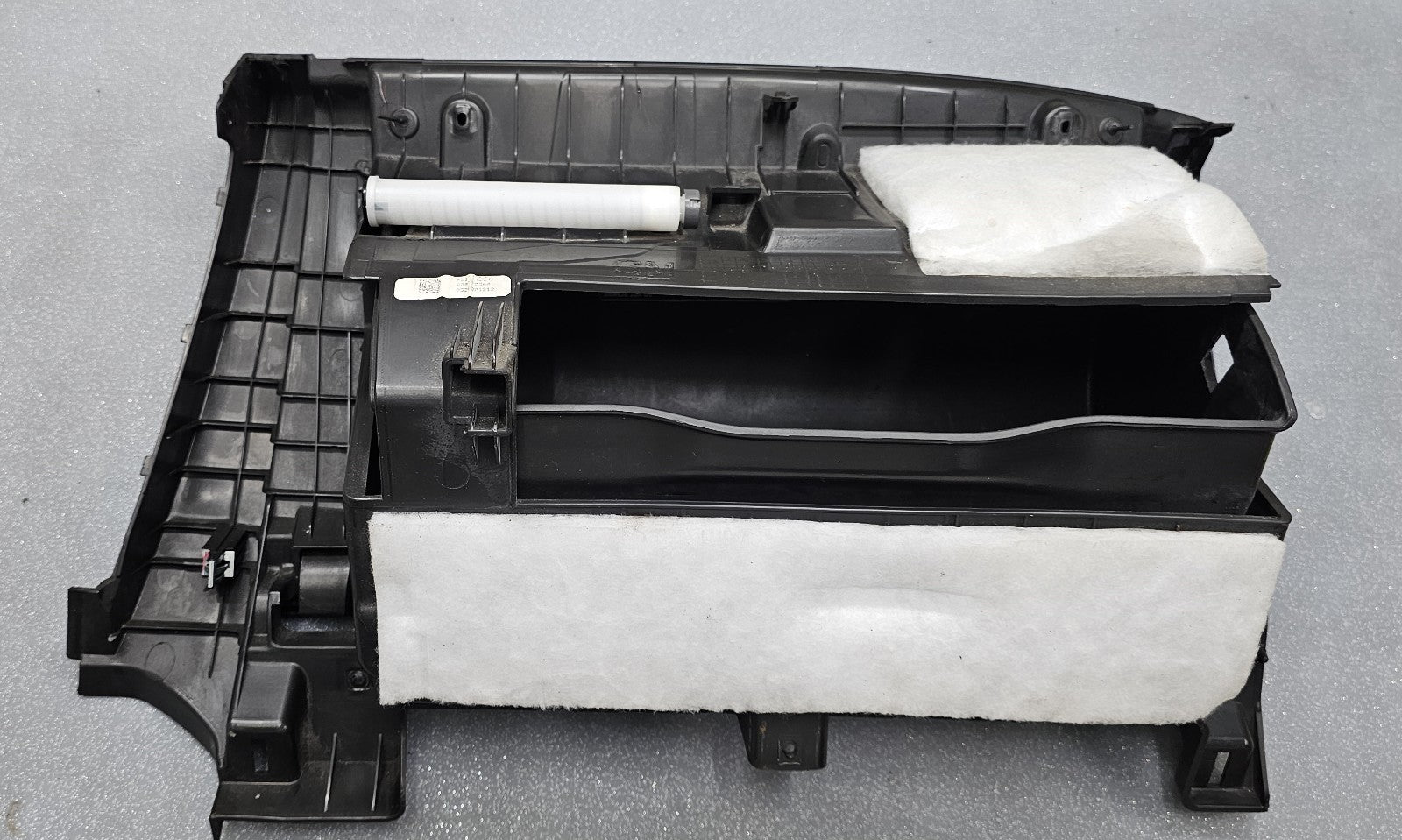 🔥11-16 Chevy Cruze Ebony Dash Glove Box Lid storage Compartment Assembly Black