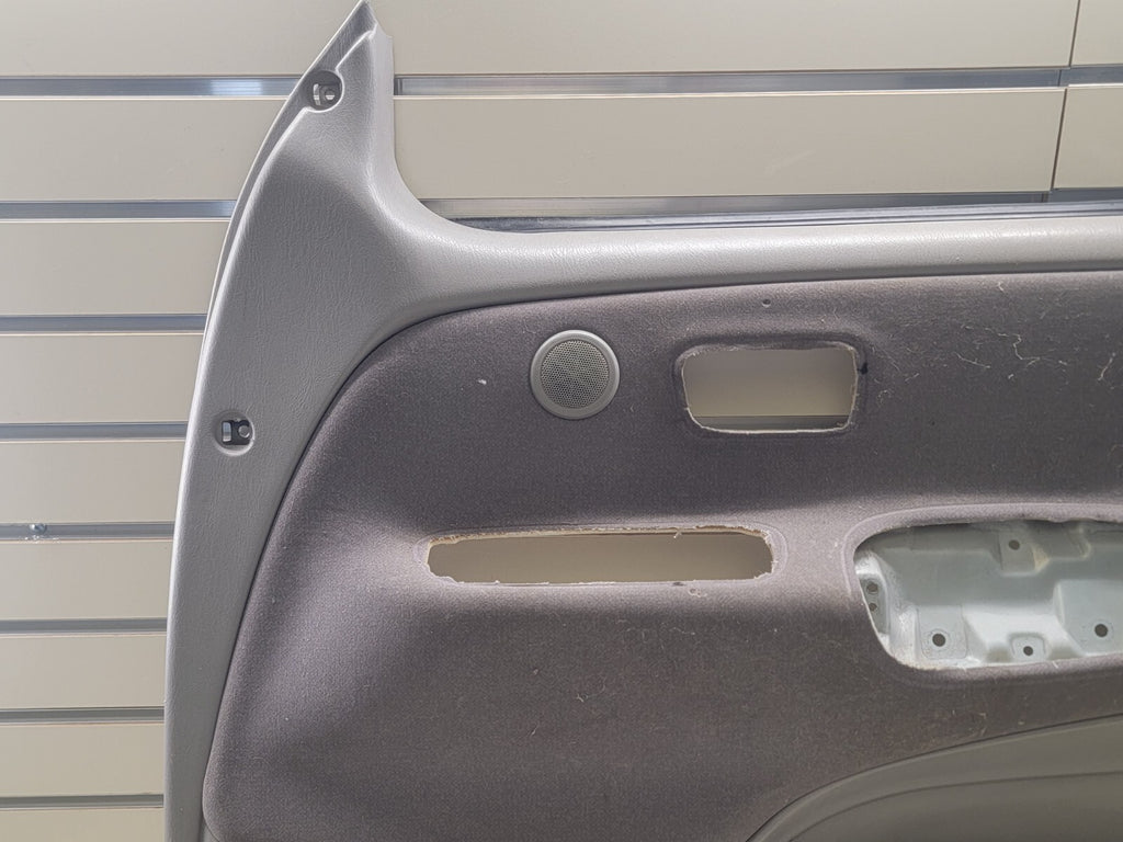 🔥2004-2006 Toyota Tundra Crew Cab Door TrimPanel FRONT right PASSENGER grey D20