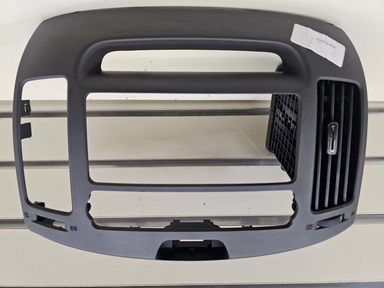 🔥07-10 Elantra Center Dash AM FM Radio Stereo Trim Panel Bezel Climate DK GRAY