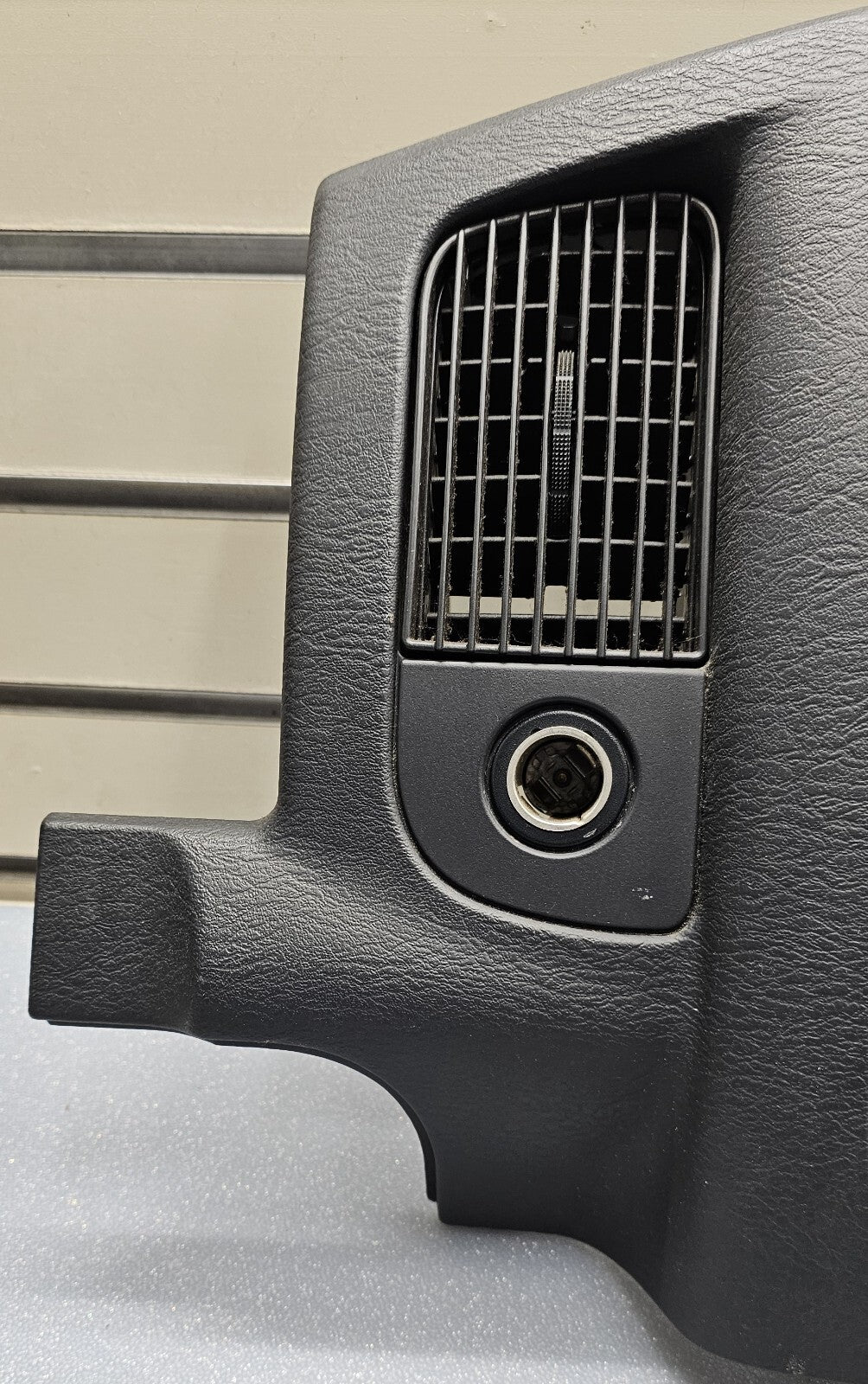 🔥02-05 Dodge RAM Dash RADIO Audio Stereo Bezel Climate Trim Panel Black B10