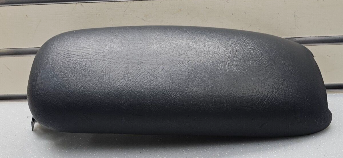98-04 Chevy BLAZER S10 JIMMY SONOMA Center Console Armrest Cover Lid GRAPHITE L7