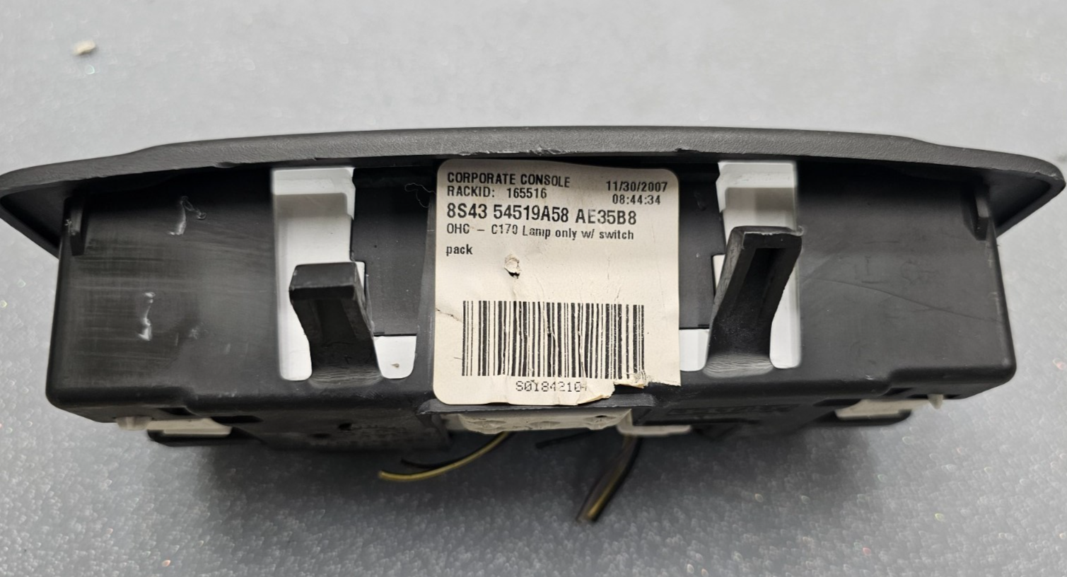 🔥08-12 FORD TAURUS/FOCUS SE FRONT UPPER ROOF OVERHEAD DOME READING LIGHT LAMP