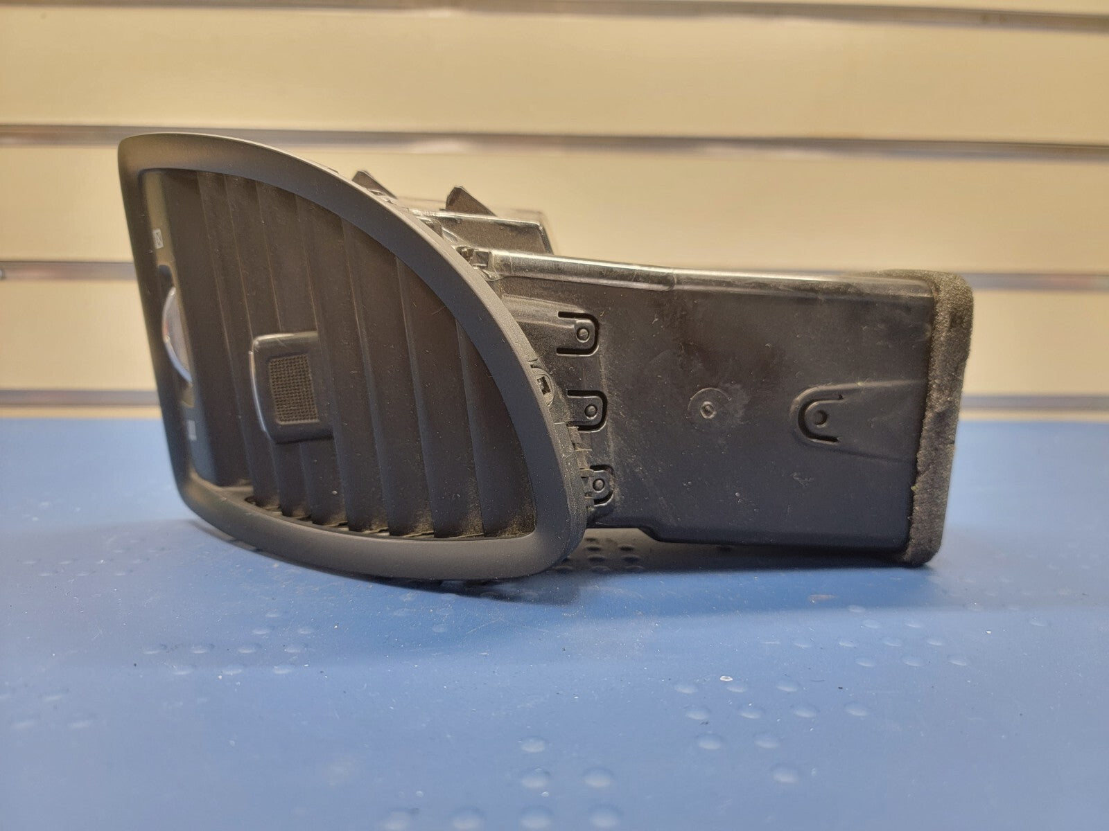 2012-2016 DODGE GRAND CARAVAN AIR VENT GRILL COVER