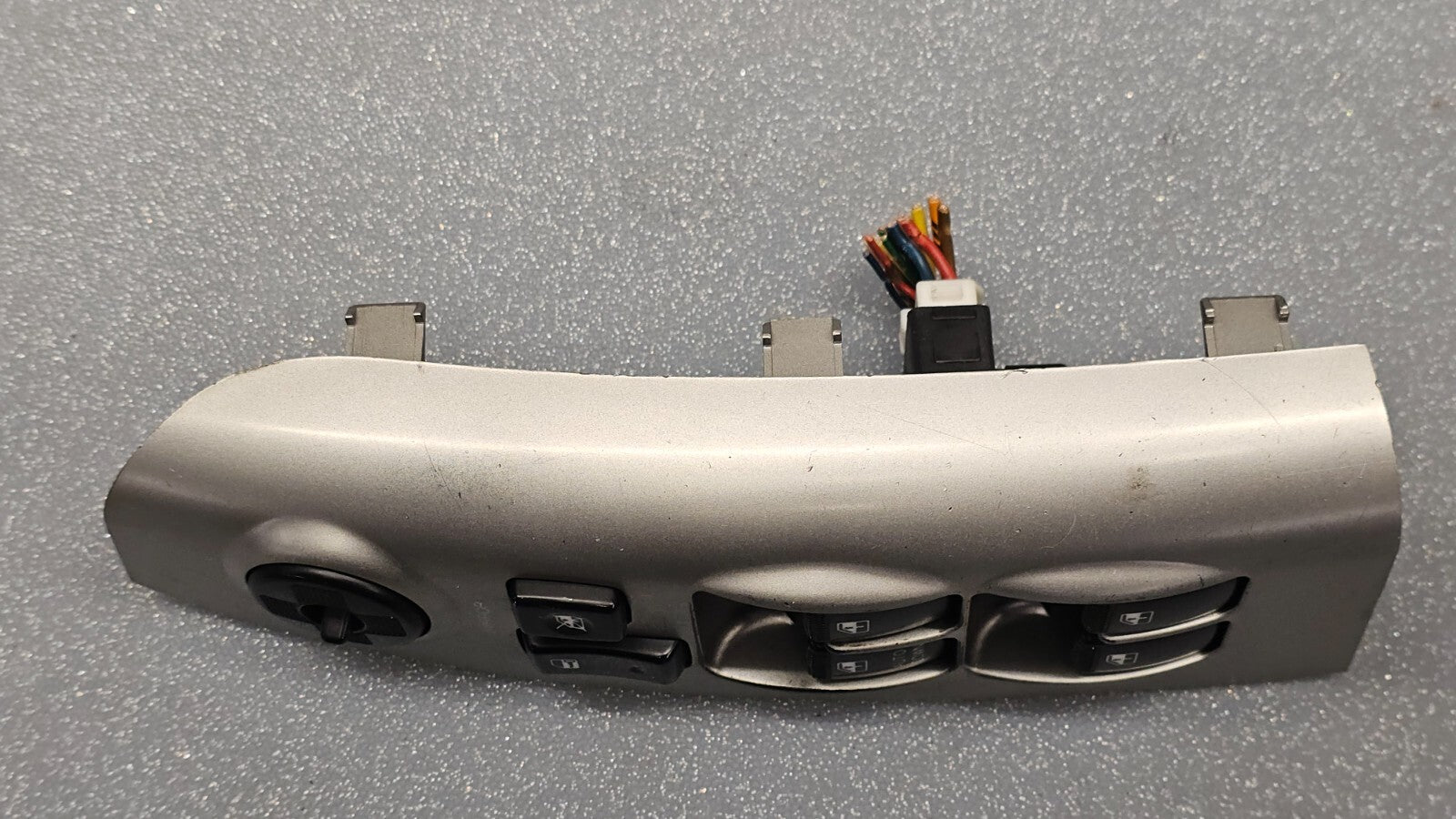 🔥05-10 SPORTAGE LEFT DRIVER MASTER POWER WINDOW SWITCH CONTROL ASSEMBLY SILVER