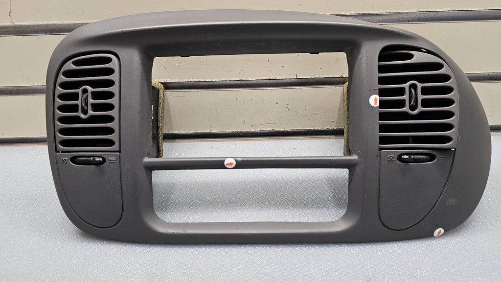 🔥97-03 Ford F150 Center Dash Radio Climate BEZEL Trim Panel Line Dark Gray B1