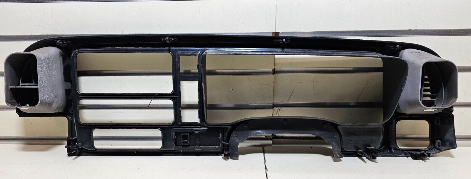 95-99 CHEVY GMC TRUCK SILVERADO CK Cluster Gauge Speedo Dash Bezel LIGHT GRAY C3