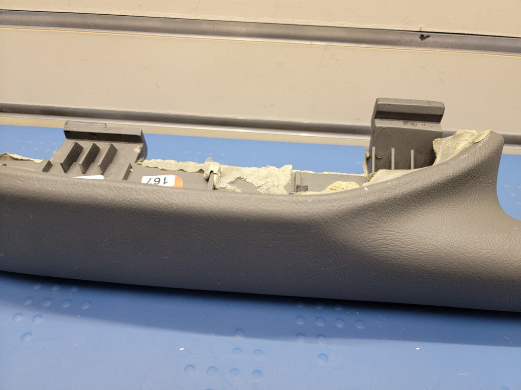 03-06 Silverado SIERRA TAHOE Door Panel ARMREST Front right Handle graphite H2