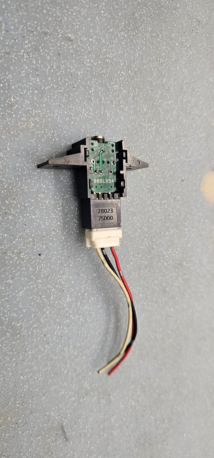 🔥04-13 Pathfinder Titan Armada Maxima Right Passenger Audio Aux Jack Sensor