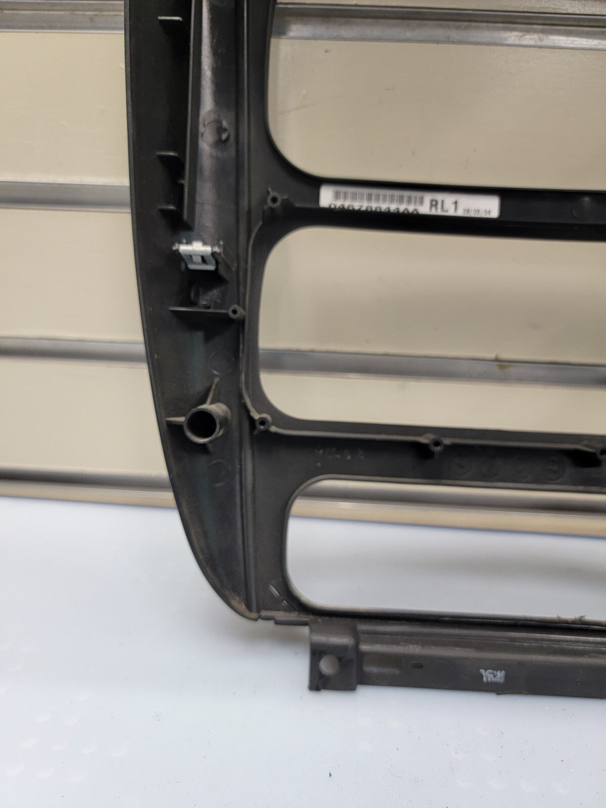 🔥01-07 Dodge Caravan Town & Country Voyager dash radio climate TRIM bezel BLACK