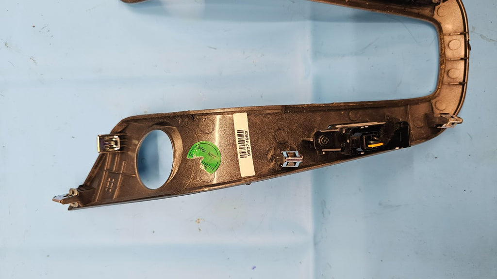 🔥11-15 Chevy Cruze INDICATOR TRANSMISSION GEAR SHIFTER TRIM BEZEL SILVER OEM
