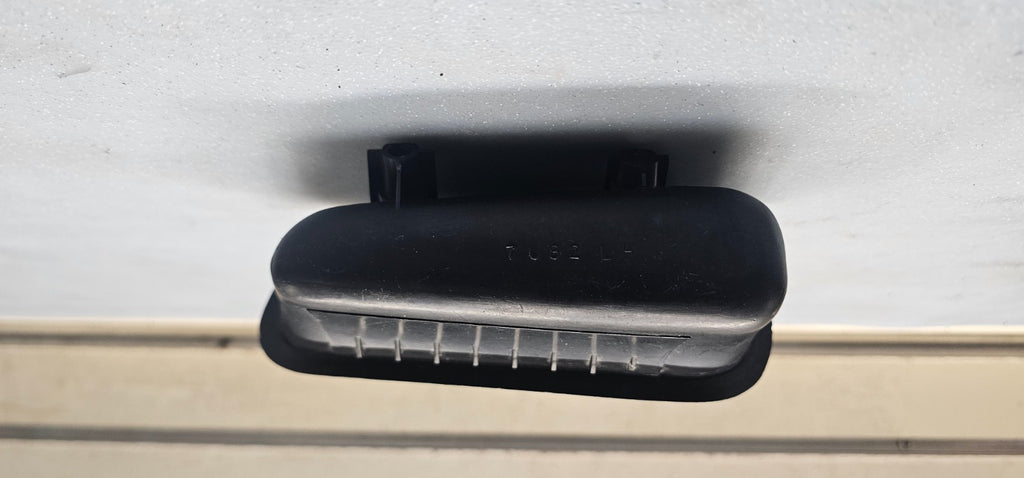 🔥94-97 DODGE RAM 1500-3500 TRUCK DOOR PULL PANEL HANDLE CUP 7082 extended cab