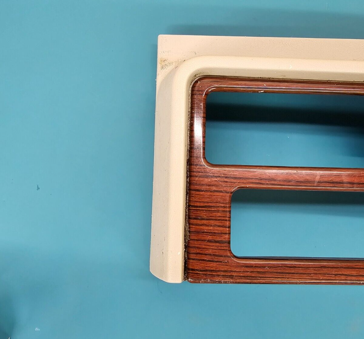 🔥02-06 Escalade Radio Dash Trim Surround Bezel Trim Panel w/clock woodgrain