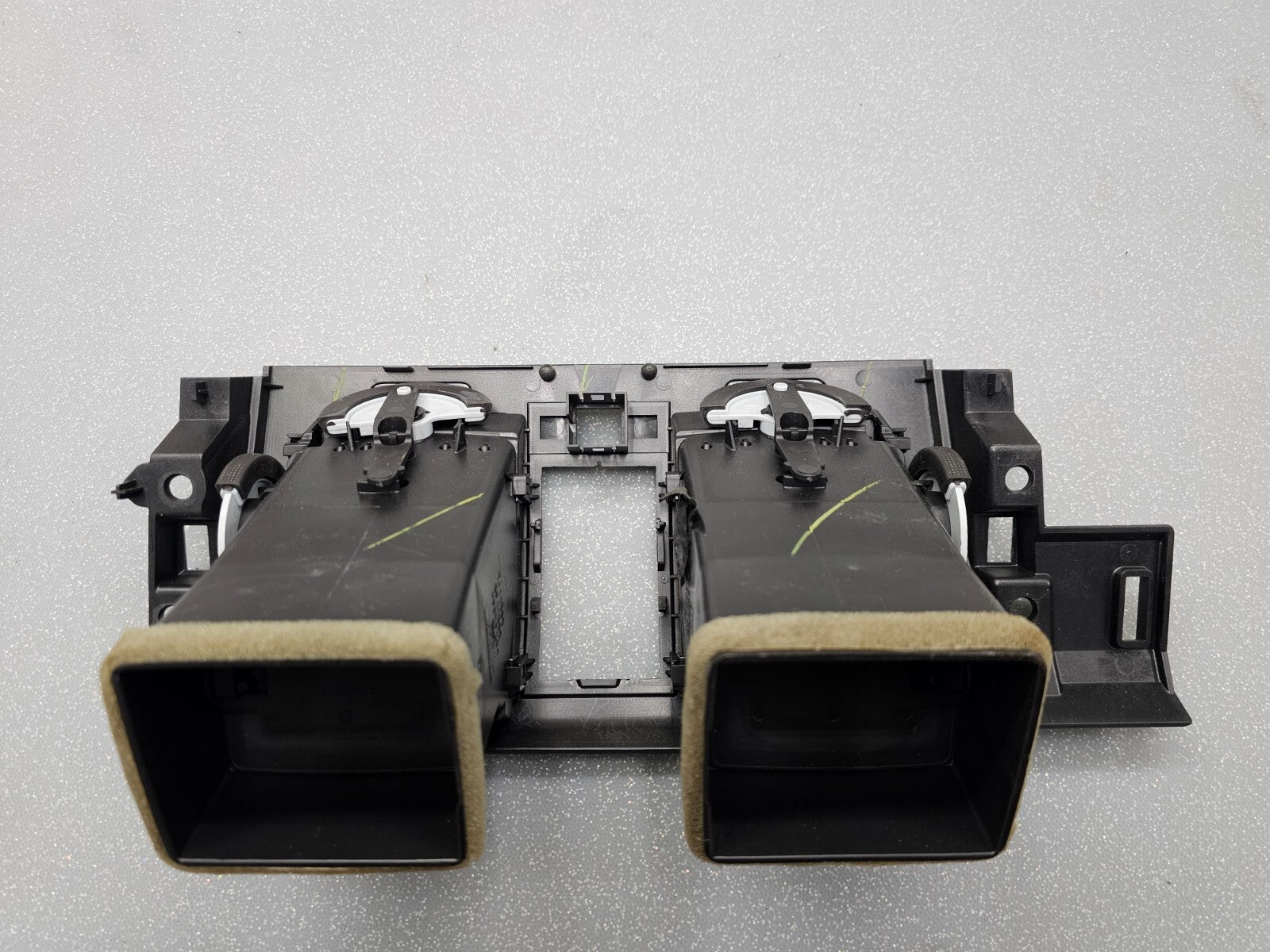 🔥06-11 Cadillac DTS Dash Center Air Vent Heater Filter Trim Bezel Conditioning