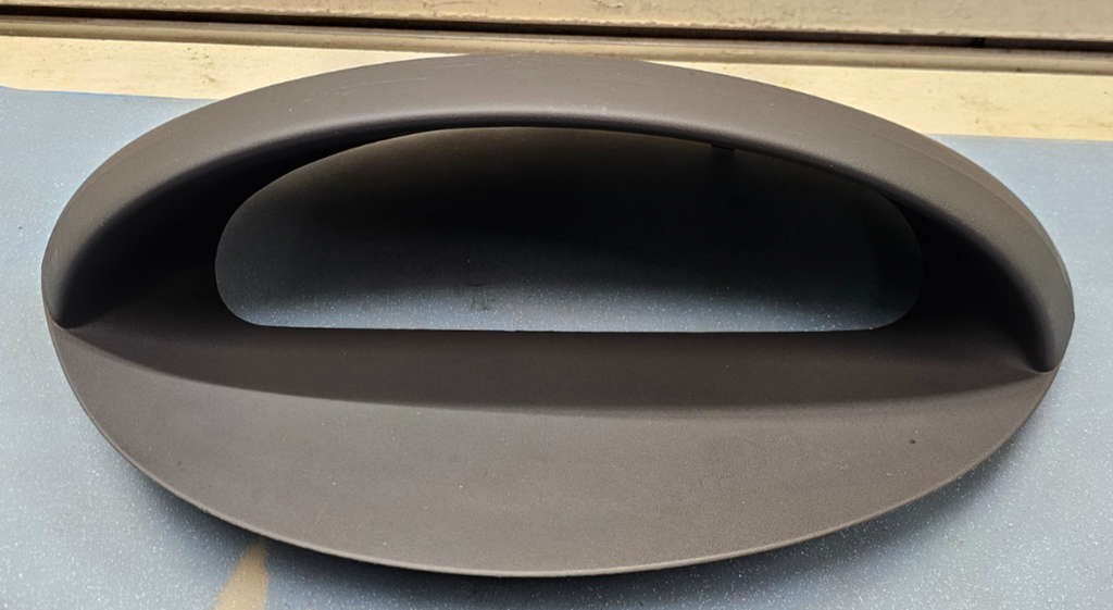 03-07 SATURN ION DASH SPEEDOMETER INSTRUMENT CLUSTER TRIM GAUGE BEZEL COVER GRAY