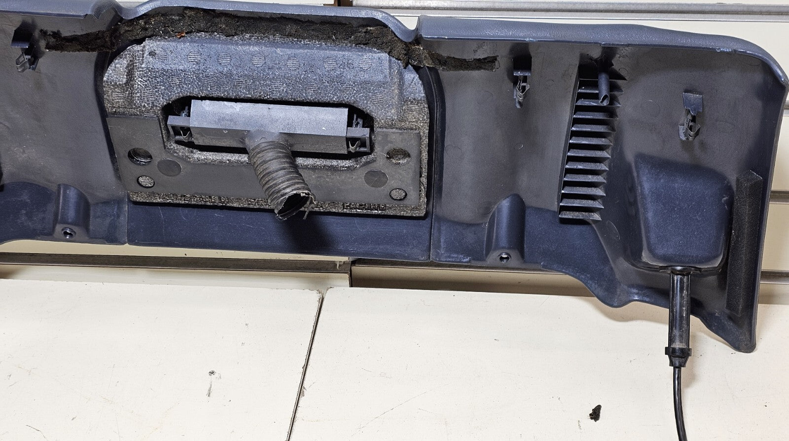 🔥95-99 CHEVY GMC TRUCK CK INSTRUMENT PANEL DASH KNEE BOLSTER PANEL BLUE OEM