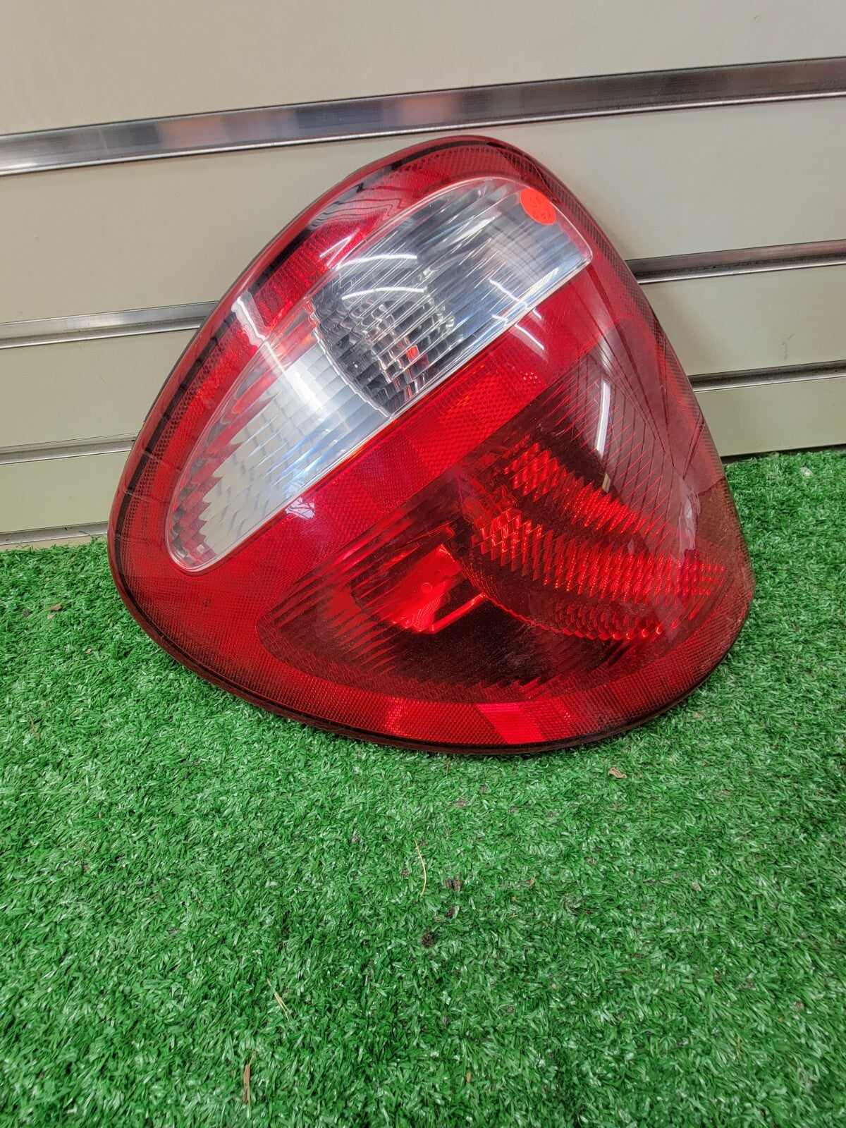 🔥04-07 Chrysler Town Country Dodge Grand Caravan Driver Tail light Assembly OEM