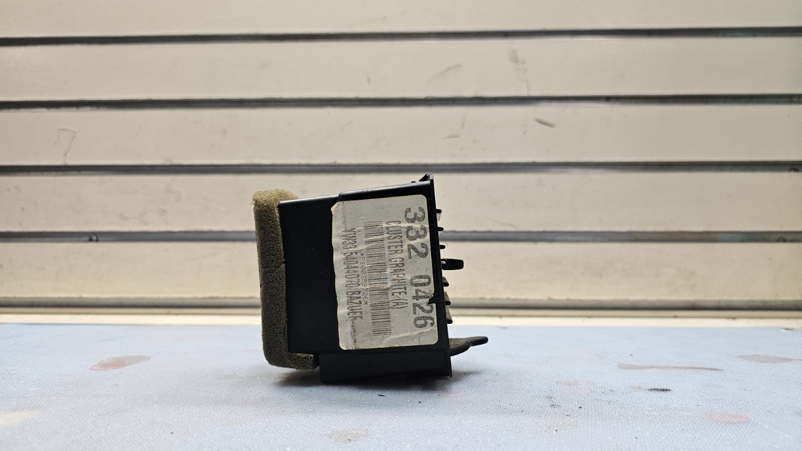 98-11 Grand Marquis Crown Victoria Dash Right Passenger AC Heater Air Vent Black