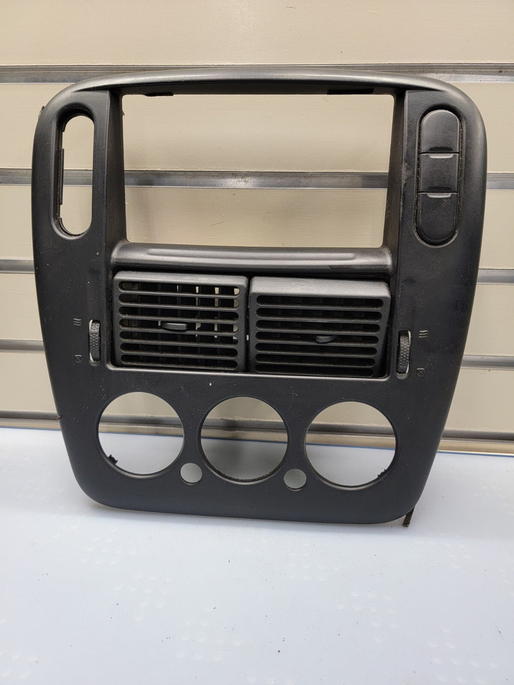 🔥02-05 FORD EXPLORER RADIO AUDIO CLIMATE TEMPERATURE CONTROL BEZEL TRIM Black