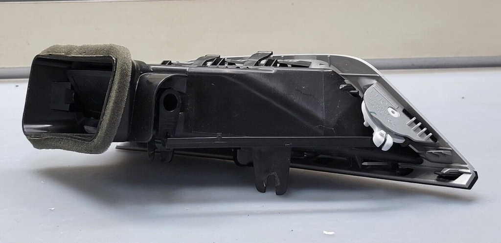 🔥10-17 CHEVROLET EQUINOX FRONT CENTER DASH BEZEL LEFT DRIVER AIR VENT SILVER
