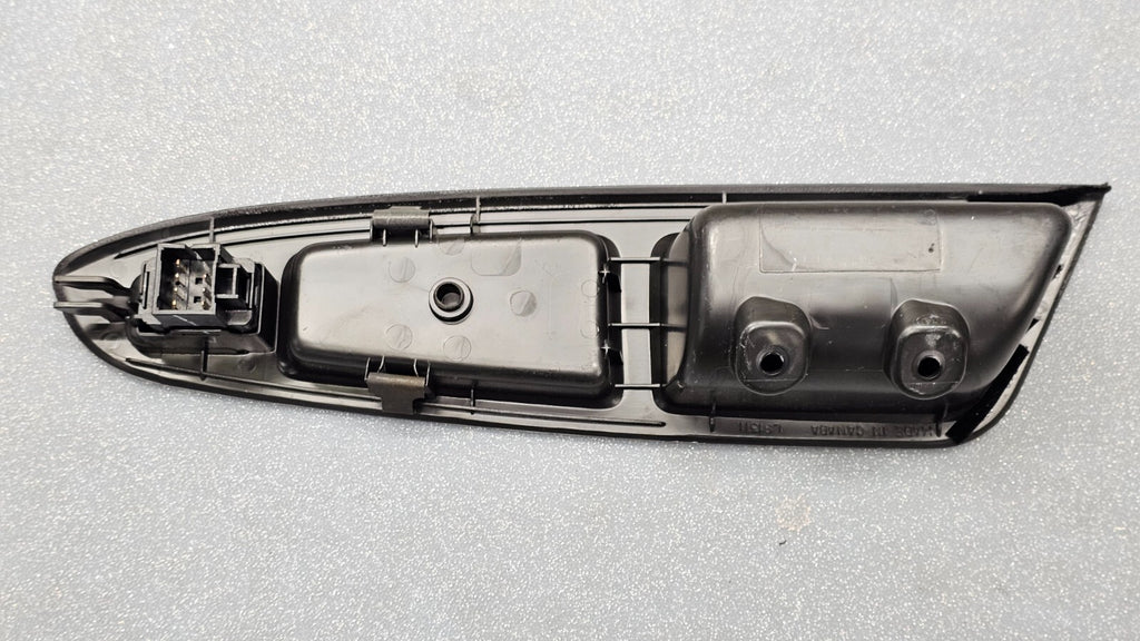 🔥06-08 Chevy Impala Right Passenger Power Window Switch Bezel Assembly Black