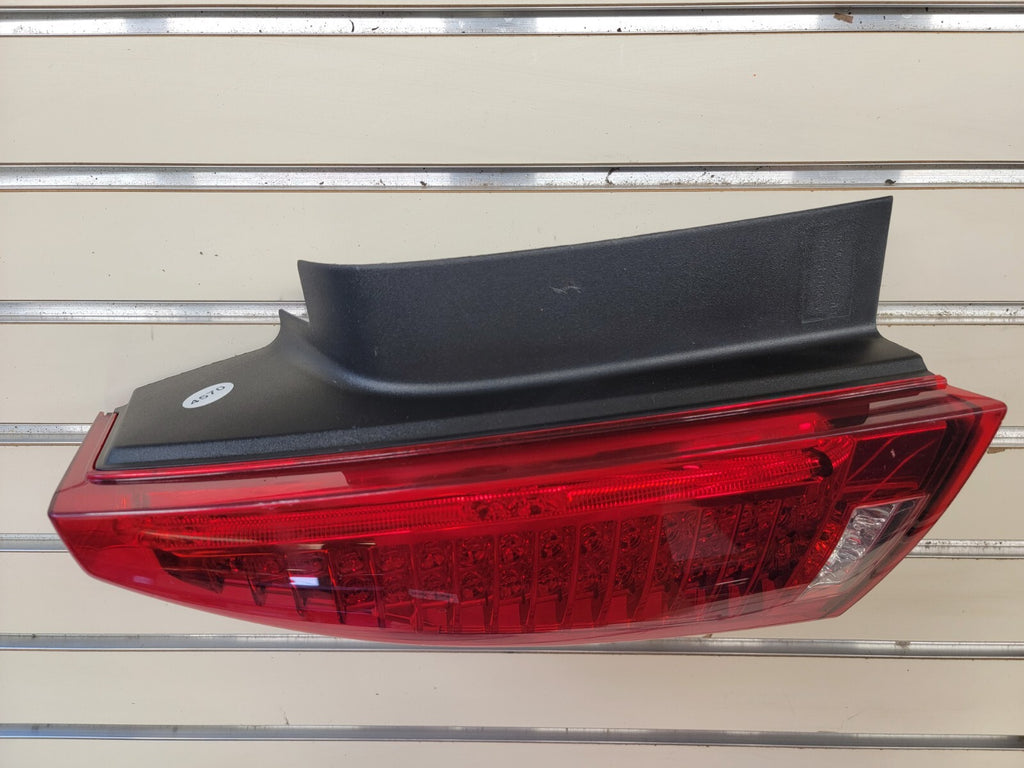 🔥2008-2013 Cadillac CTS Sedan Taillight Lamp Assembly Driver Side Left