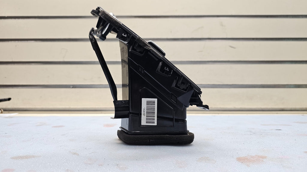 🔥07-13 Suburban TAHOE YUKON Dash A/C Air Vent Front Right Passenger Black VT16