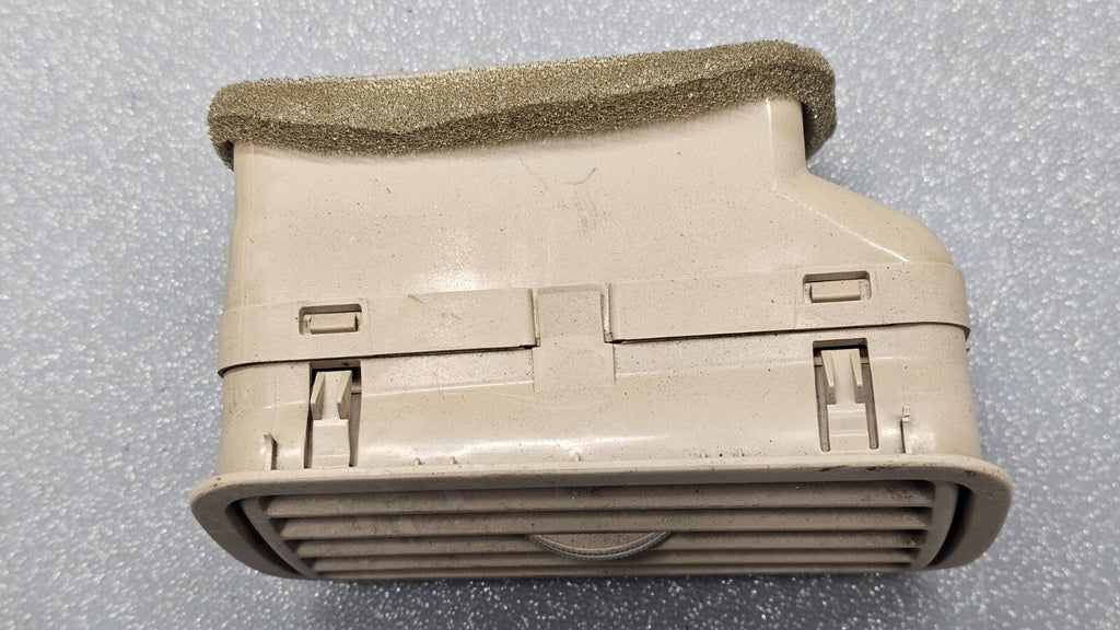 🔥05-09 BUICK LACROSSE DASH LEFT DRIVER AC AIR VENT HEATER CONDITIONING TAN