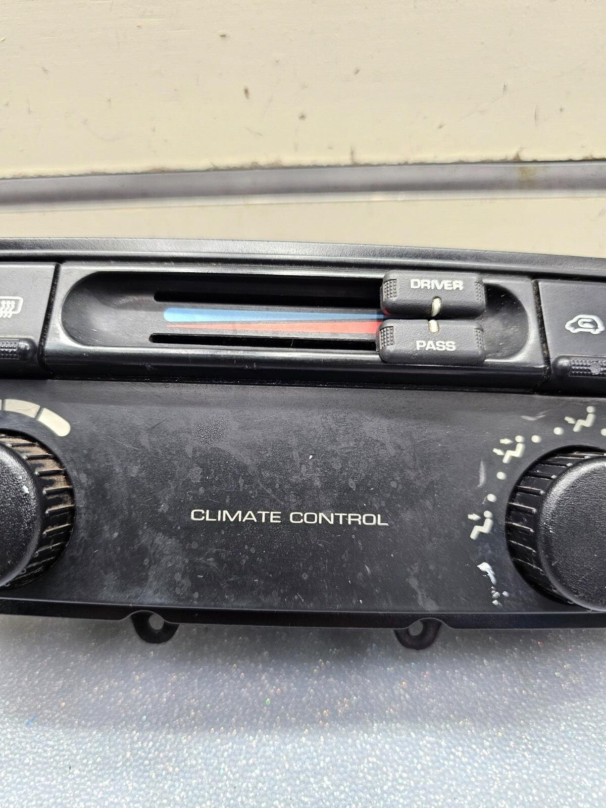 04-07 CARAVAN TOWN & COUNTRY Dash Climate Temperature Heater Control Conditioner