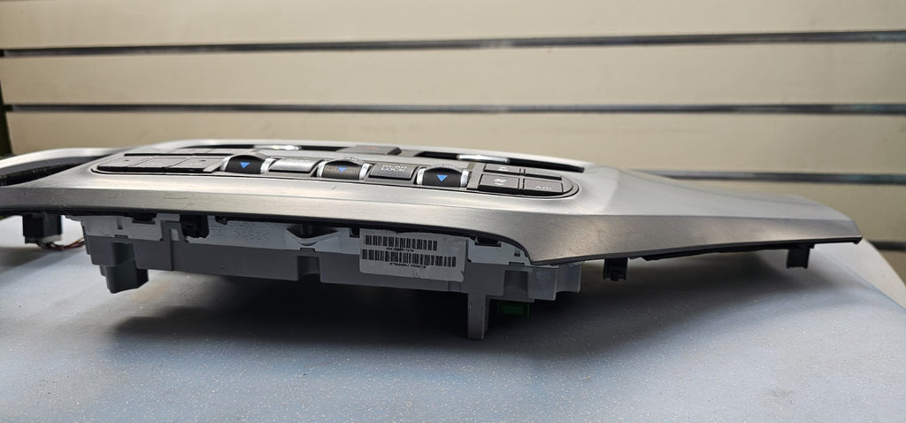 🔥05-10 Honda Odyssey Center Dash Radio Climate Control Bezel Trim Panel silver