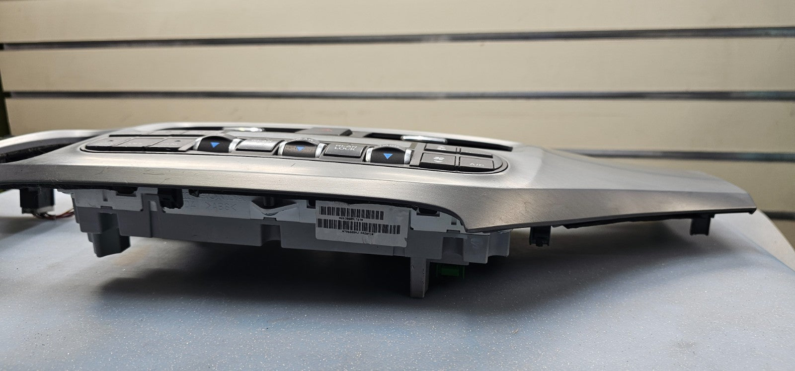 🔥05-10 Honda Odyssey Center Dash Radio Climate Control Bezel Trim Panel silver